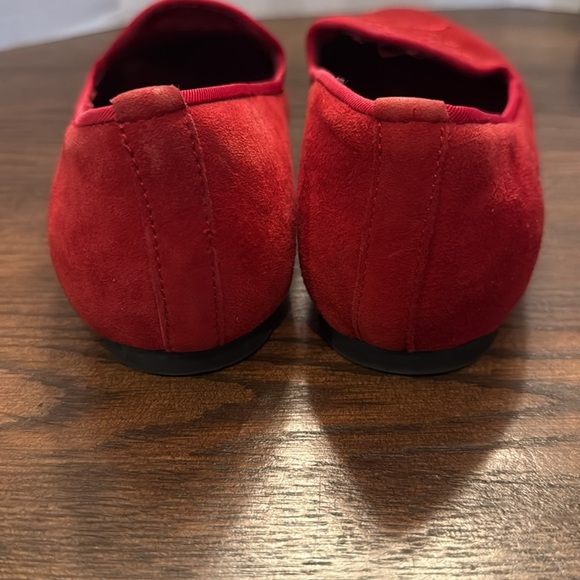 Vionic Womens Smoking Slipper Loafer Size 7 Red suede - Picture 4 of 6